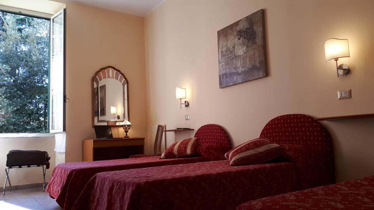 רומא Hotel Major Aventinus מראה חיצוני תמונה